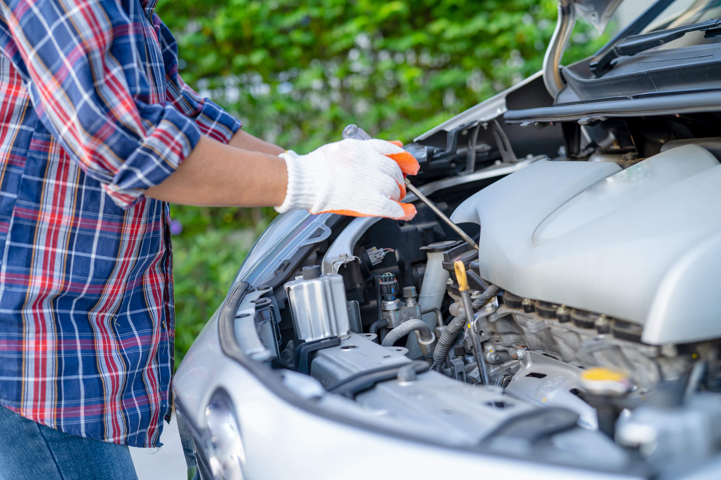 How to Spot Small Car Problems Before They Become Big Repairs